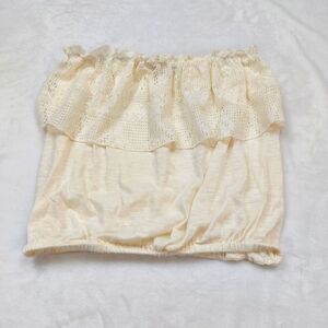 MASON AND MACKENZIE CREAM LACE RUFFLE POLYESTER BLEND TUBE TOP SIZE MEDIUM